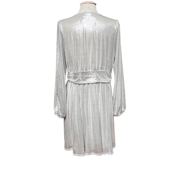 Torrid Silver‎ Metallic Stretch Liquid Knit Surplice Dress Party Size 0 / 12 / L - Picture 4 of 11